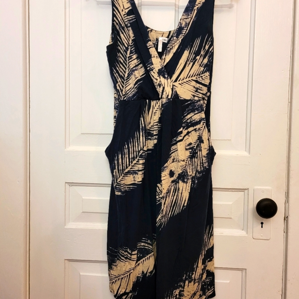 Anthropologie summer cotton dress.  Size M.  Many blue and tan.
